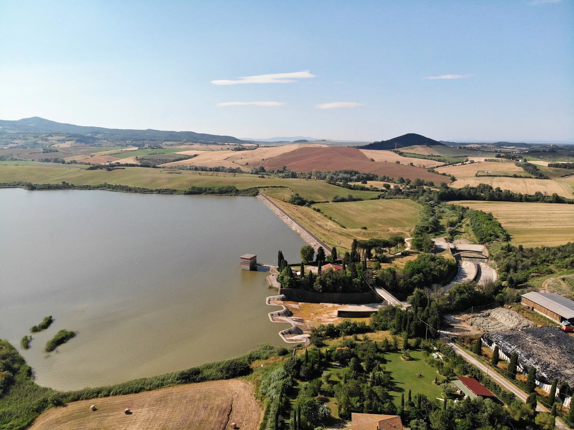 oasi lago lipu santa luce
