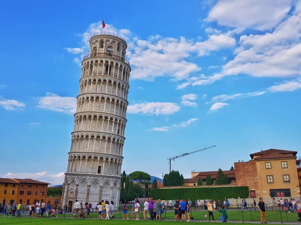 Torre Di Pisa Chi L Ha Costruita