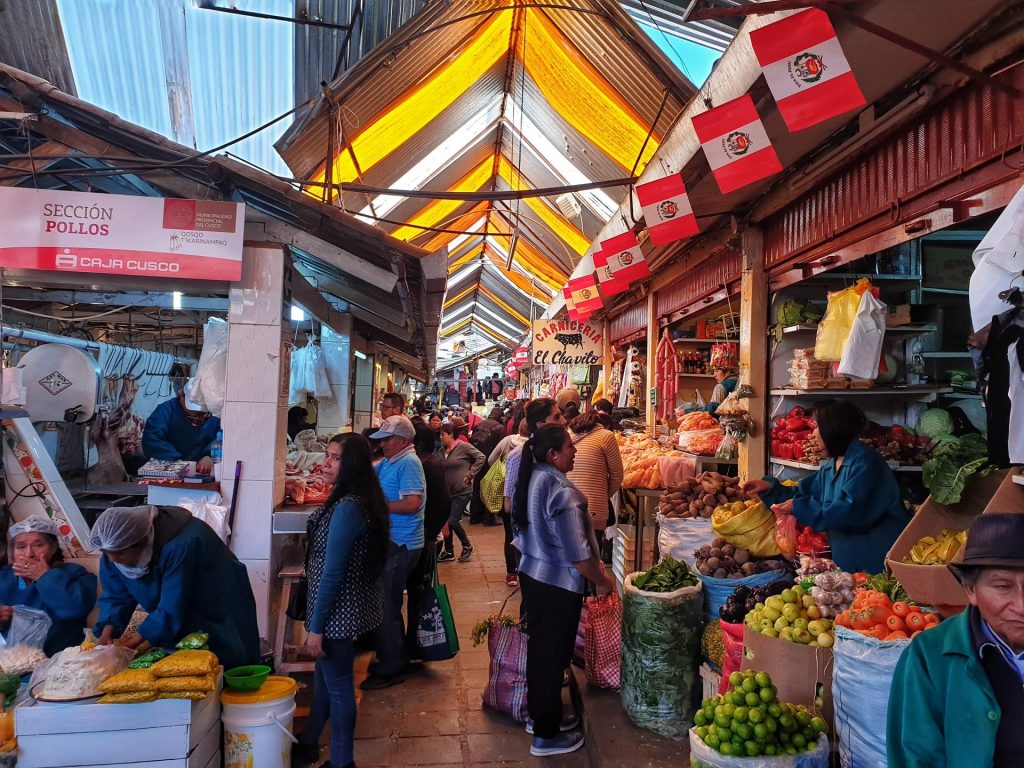 I Mercati Di Cusco San Pedro Market Mercato Di Casccaparo E Mercato Delle Pulci Di Wanchaq Giada Mille Esperienze